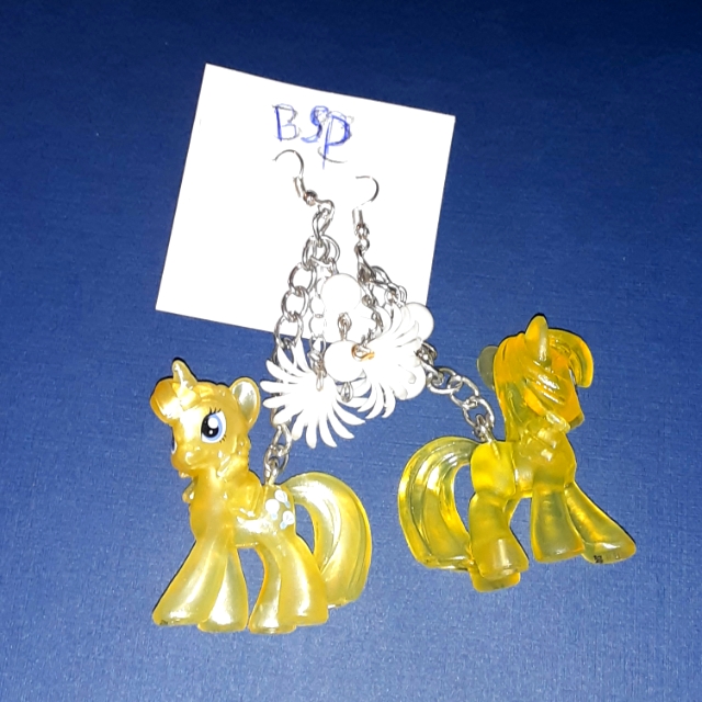 My Little Pony Earrings Nrmint Condition 15$